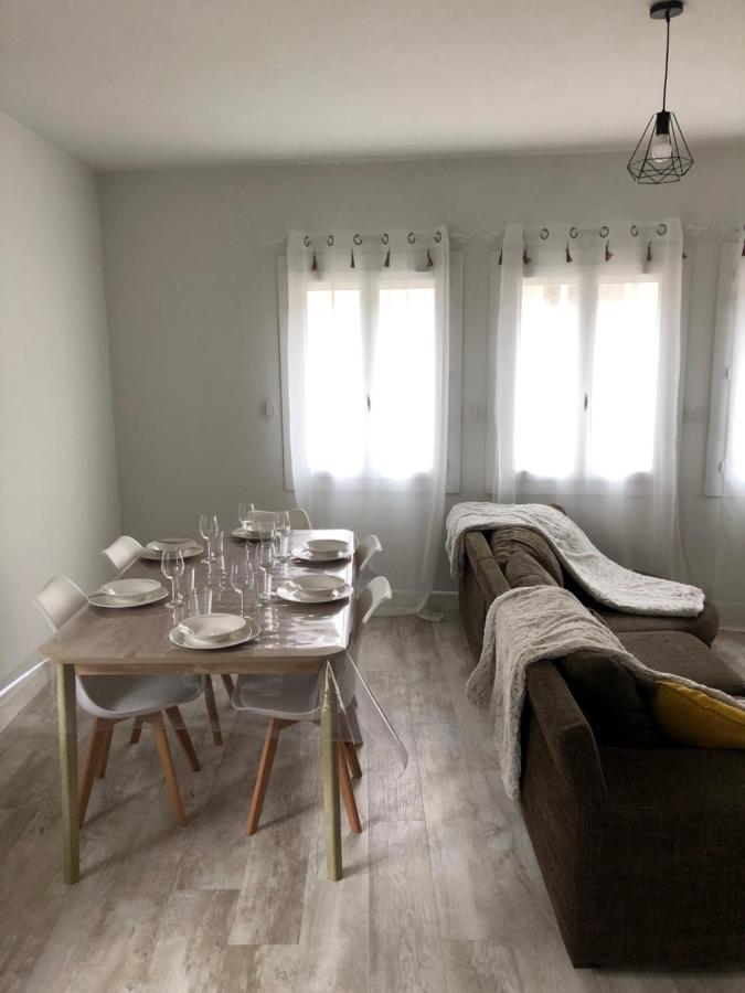 Appartement Cosy Et Lumineux Caussens ภายนอก รูปภาพ