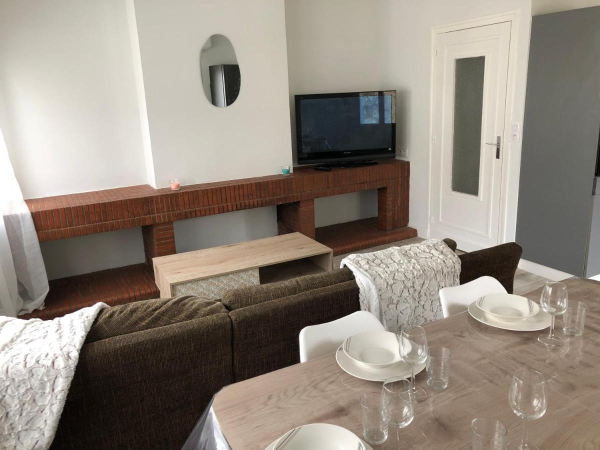Appartement Cosy Et Lumineux Caussens ภายนอก รูปภาพ